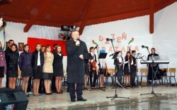 220 Rocznica Uchwalenia Konstytucji 3 Maja i Dzień Strażaka w Parku Małachowskich w Dobrej 3.05.2011