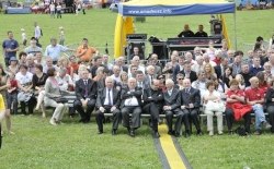 Święto Kwitnących Sadów w Łososinie Dolnej  6.05.2012