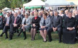 XVI Powiatowe Święto Owocobrania w Łukowicy 23.09.2012