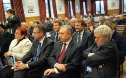 Posiedzenie wyjazdowe Małopolskiego Zespołu Parlamenarnego w ratuszu Miasteczka Galicyjskiego w Nowym Sączu 5.11.2012