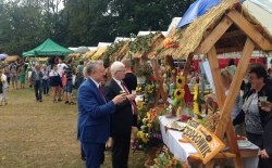 Święto Owocobrania z Jarmarkiem Cysterskim oraz IX Targi Tradycyjnej i Regionalnej żywności, Szczyrzyc, 16.08.2015r.