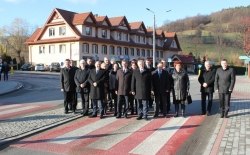 Uroczysty odbiór przebudowanego odcinka dróg powiatowych: Ujanowice - Laskowa - Młynne oraz Laskowa - Nagórze, Laskowa, 24.11.2015r.