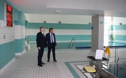 Wiceminister Finansów Wiesław Janczyk odwiedził nowo otwarte Aqua Centrum Chełmiec, 16.05.2016
